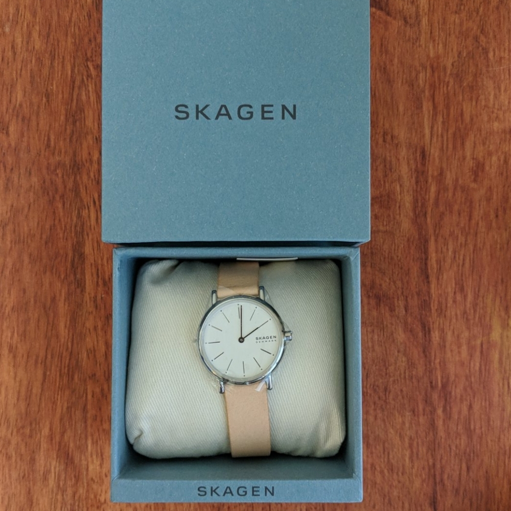 Skagen Denmark Women's cream watch